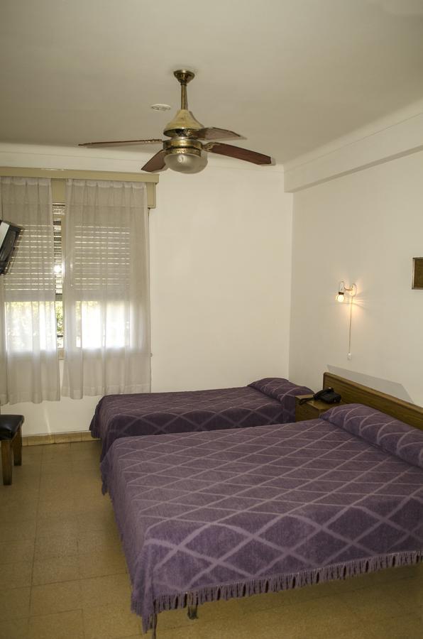 Hotel Centro Neuquen Bagian luar foto